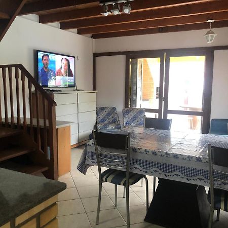 Linda Casa Com Piscina Em Bombinhas, Espaco Inteiro ภายนอก รูปภาพ