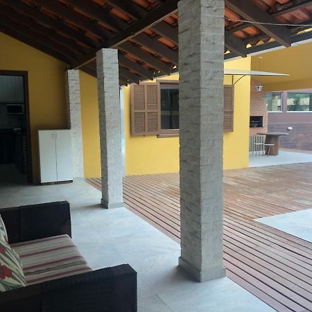 Linda Casa Com Piscina Em Bombinhas, Espaco Inteiro ภายนอก รูปภาพ