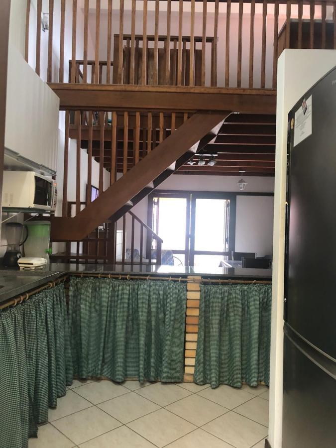 Linda Casa Com Piscina Em Bombinhas, Espaco Inteiro ภายนอก รูปภาพ
