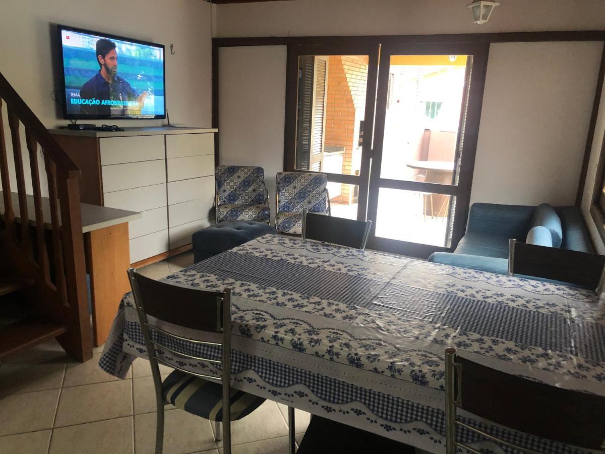 Linda Casa Com Piscina Em Bombinhas, Espaco Inteiro ภายนอก รูปภาพ