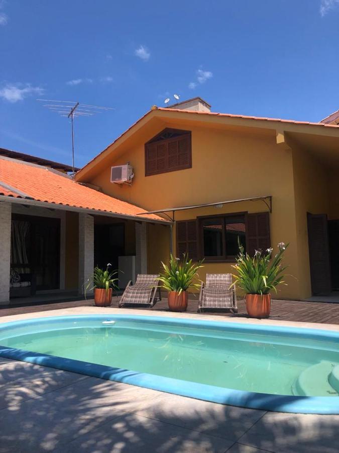 Linda Casa Com Piscina Em Bombinhas, Espaco Inteiro ภายนอก รูปภาพ